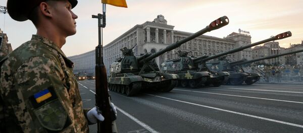 Self propelled howitzers drive during a rehearsal for the Independence Day military parade in the centre of Kiev, Ukraine, August 19, 2016 - Sputnik International