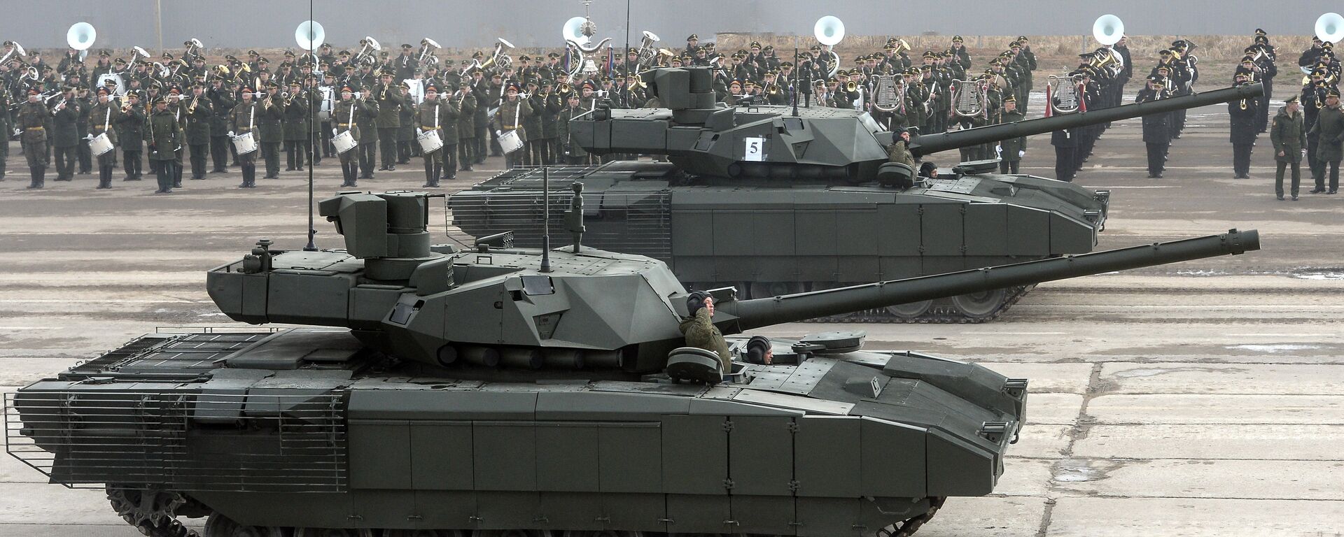 T-14 Armata tank of the Central Military District's Moscow Garrison during a rehearsal for the military parade to mark the 71st anniversary of victory in the Great Patriotic War, at Alabino training field in the Moscow Region - Sputnik International, 1920, 19.04.2020