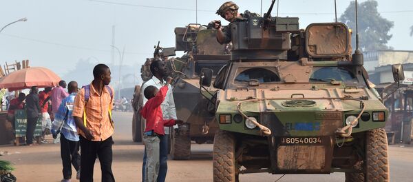 French Sangaris forces patrol in muslim district of PK 5 in Bangui as people go to the polls to take part in the Central African Republic second round of the presidential and legislative elections on February 14, 2016 - Sputnik International
