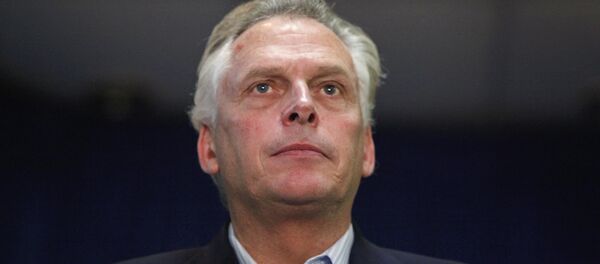 Democratic nominee for Virginia governor Terry McAuliffe stands onstage during a campaign rally in Dale City, Virginia, October 27, 2013 Democratic nominee for Virginia governor Terry McAuliffe stands onstage during a campaign rally in Dale City, Virginia, October 27, 2013 - Sputnik International