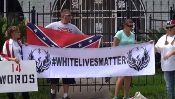Armed ‘White Lives Matter’ Group Protests Outside Houston NAACP - Sputnik International