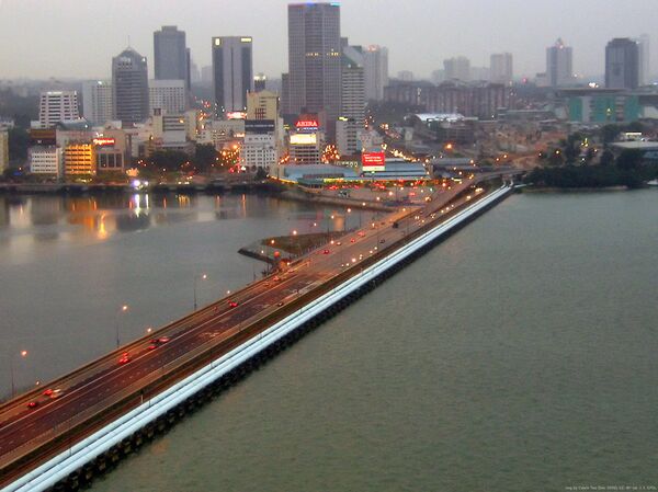 The Johor-Singapore Causeway as viewed from the Woodlands Checkpoint in Singapore towards Johor Bahru, Malaysia. The Johor-Singapore Causeway as viewed from the Woodlands Checkpoint in Singapore towards Johor Bahru, Malaysia. - Sputnik International
