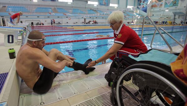Russian Paralympic swimming team during training session - Sputnik International