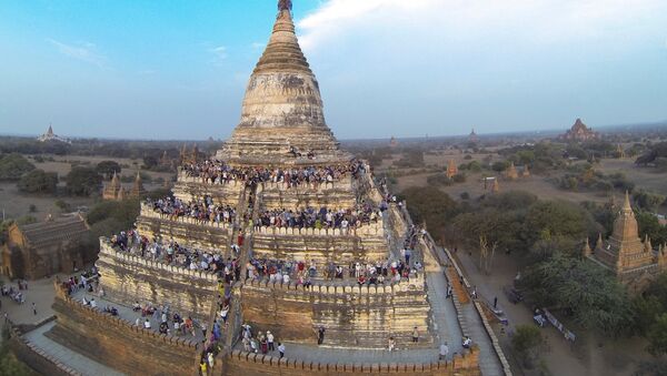 Shwesandaw Pagoda in the ancient city of Bagan - Sputnik International
