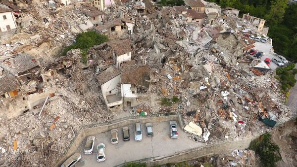 A drone photo shows the damages following an earthquake in Pescara del Tronto, central Italy, August 25, 2016 - Sputnik International