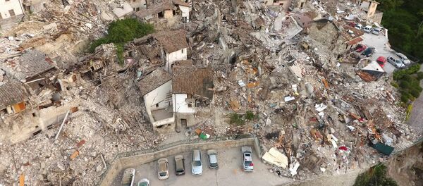 A drone photo shows the damages following an earthquake in Pescara del Tronto, central Italy, August 25, 2016 - Sputnik International