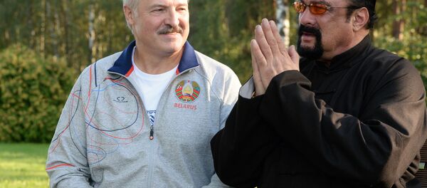 US actor Steven Seagal (R) who has been recenlty granted Serbian citizenship, gestures as he speaks with Belarus President Alexander Lukashenko (L) during their meeting at the residence of Drozdy, outside Minsk US actor Steven Seagal (R) who has been recenlty granted Serbian citizenship, gestures as he speaks with Belarus President Alexander Lukashenko (L) during their meeting at the residence of Drozdy, outside Minsk - Sputnik International