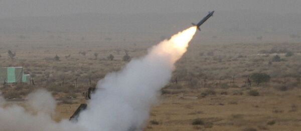 A surface to air missile is launched during exercise 'Iron Fist' at Pokhran, India - Sputnik International