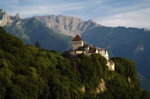 Vaduz Castle, overlooking the capital, is home to the Prince of Liechtenstein - Sputnik International