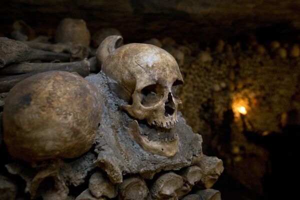 Paris Catacombs: The Dark and Enigmatic Underworld of the French Capital - Sputnik International