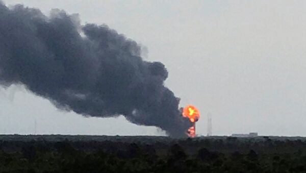 An explosion on the launch site of a SpaceX Falcon 9 rocket is shown in Cape Canaveral, Florida - Sputnik International