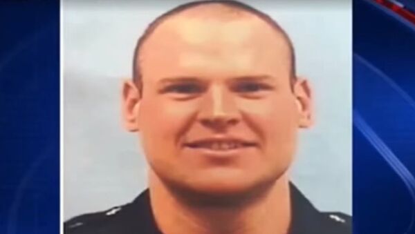 James Burns, Atlanta Officer That Killed Deravis Caine Rogers - Sputnik International