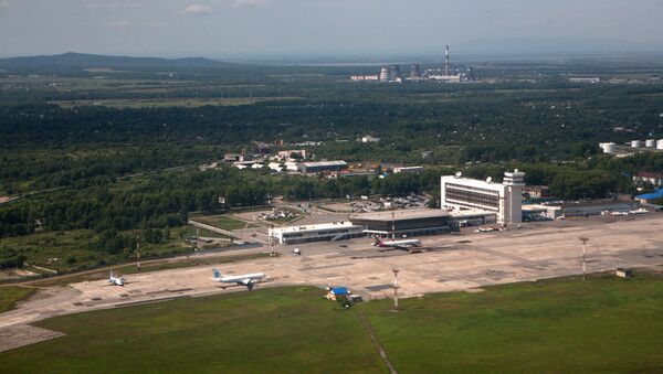 View of the New-Khabarovsk international airport from on board an airplane. - Sputnik International