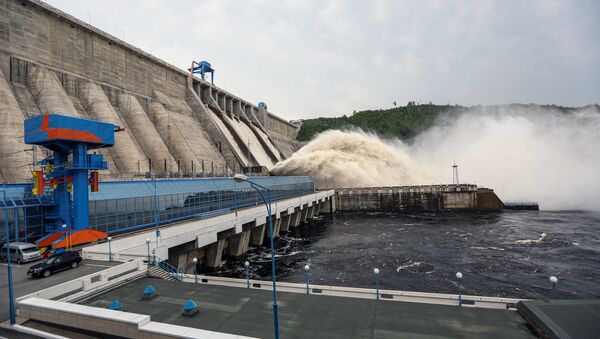 Water discharge from Bureya hydro power plant, RusHydro - Sputnik International