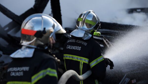 Firefighters in France. File photo - Sputnik International