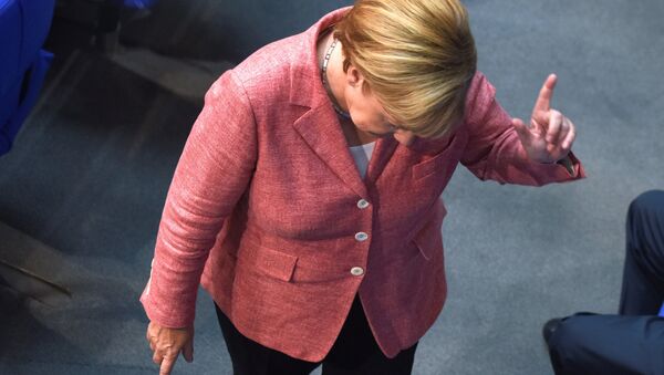 German Chancellor Angela Merkel gestures during a meeting of the lower house of parliament Bundestag on 2017 budget in Berlin, Germany, September 6, 2016. - Sputnik International