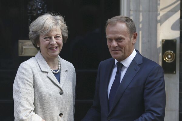 Britain's Prime Minister Theresa May (L) greets European Council President Donald Tusk in Downing Street in London, Britain September 8, 2016. - Sputnik International