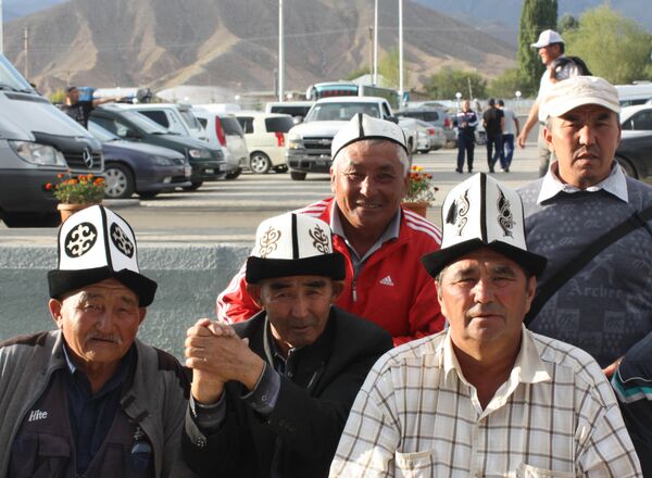 Local residents visit World’s Nomad Games in the town of Cholpon-Ata Local residents visit World’s Nomad Games in the town of Cholpon-Ata - Sputnik International
