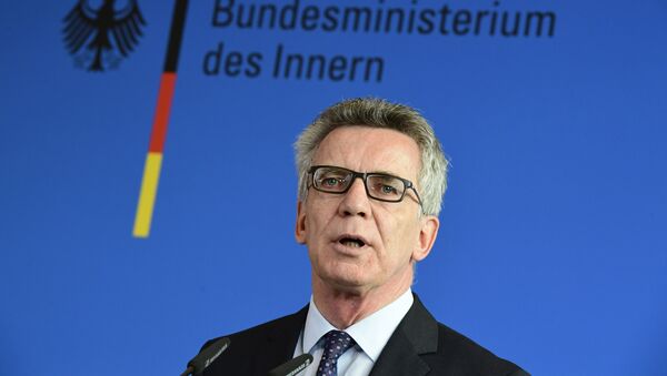 German Interior Minister Thomas de Maiziere gives a press conference on September 13, 2016 in Berlin - Sputnik International