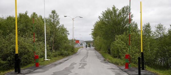 This June 6, 2013 picture shows the Storskog border crossing between Norway and Russia near the Norwegian town of Kirkenes in the far north of the country This June 6, 2013 picture shows the Storskog border crossing between Norway and Russia near the Norwegian town of Kirkenes in the far north of the country - Sputnik International