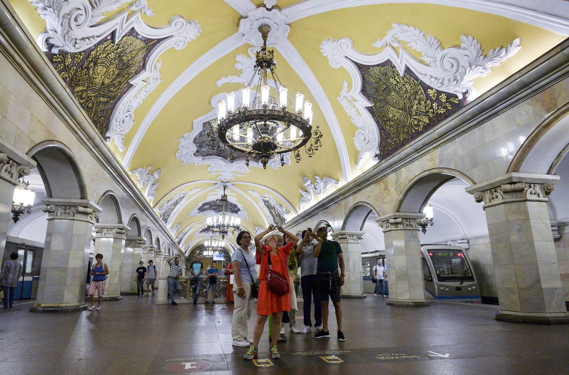 Experts predict influx of foreign tourists to Russia - Sputnik International, 1920, 26.12.2022
