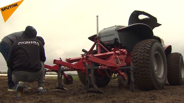 Russians Create an Agrorobot that Makes Farming Pleasure - Sputnik International