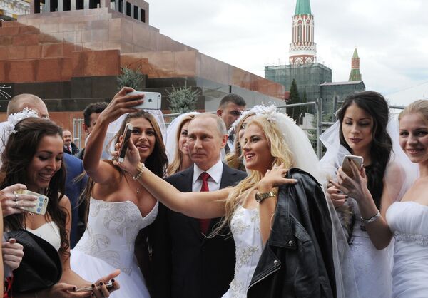 President Putin participates in the opening ceremony of the City Day on Red Square in Moscow. - Sputnik International