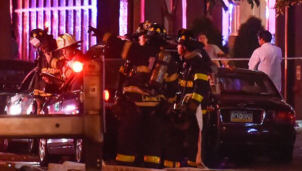 Police and Fire Department Survey Bomb Blast in Manhattan - Sputnik International
