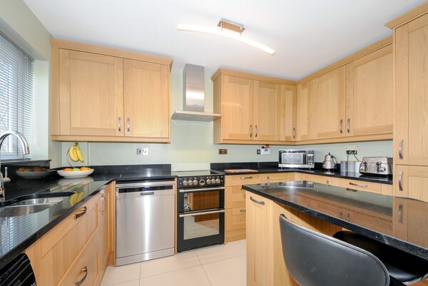 The house was selected from hundreds across the UK to become Harry's home. The house was selected from hundreds across the UK to become Harry's home. - Sputnik International