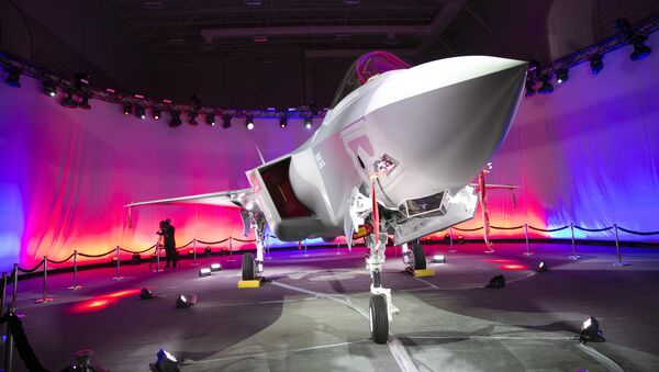 First Norwegian Armed Forces Lockheed Martin F-35A Lightning II, known as AM-1 Joint Strike Jet Fighter, is unveiled during the rollout celebration at Lockheed Martin production facility in Fort Worth, TX - Sputnik International