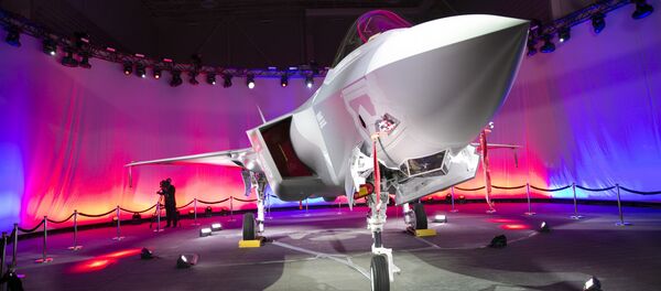 First Norwegian Armed Forces Lockheed Martin F-35A Lightning II, known as AM-1 Joint Strike Jet Fighter, is unveiled during the rollout celebration at Lockheed Martin production facility in Fort Worth, TX - Sputnik International