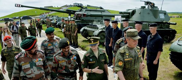 Indian military delegation visits 5th combined arms army to prepare joint Russian-Indian Indra-2016 ground muscle exercises Indian military delegation visits 5th combined arms army to prepare joint Russian-Indian Indra-2016 ground muscle exercises - Sputnik International