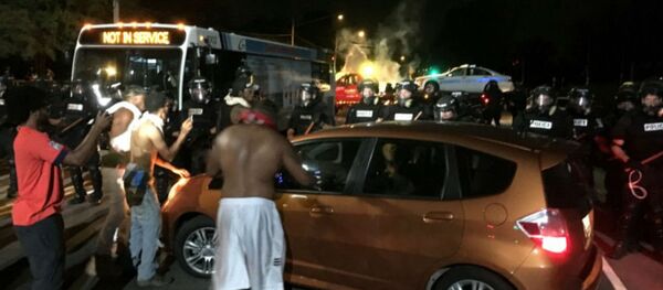Charlotte Protesters Face Off With Police Over Keith Lamont Scott Shooting - Sputnik International
