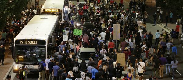 Protestors Flood The Streets Of Charlotte During Keith Lamont Scott Protests - Sputnik International