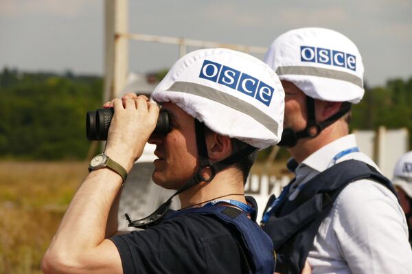 OSCE inspectors examine the territory of the Donetsk filter plant, situated on the contact line between Yasinovataya and Avdeyevka in Donbass, which was heavily shelled by the Ukrainian army OSCE inspectors examine the territory of the Donetsk filter plant, situated on the contact line between Yasinovataya and Avdeyevka in Donbass, which was heavily shelled by the Ukrainian army - Sputnik International