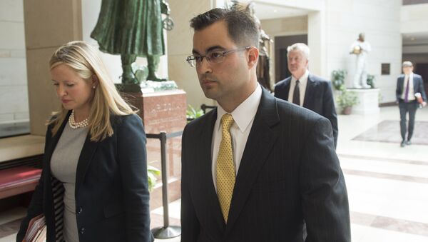 Bryan Pagliano (R), a former State Department employee who worked on former US Secretary of State and Democratic Presidential hopeful Hillary Clinton's private e-mail server, leaves after invoking his Fifth Amendment right against self-incrimination, before the House Select Committee on Benghazi, on Capitol Hill in Washington, DC, September 10, 2015 - Sputnik International