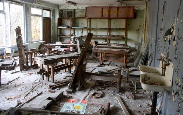 Classrom in an abandoned school in Chernobyl. - Sputnik International