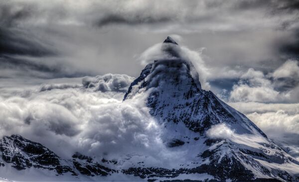 Matterhorn Banner Cloud by Stephen Burt - Sputnik International
