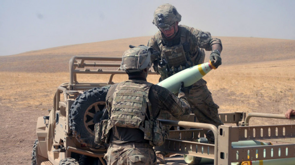 Coalition Forces Load White Phosphorus Munitions for Battle in Iraq Against Daesh (File photo) - Sputnik International