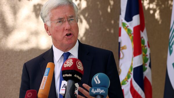 Britain's Defence Secretary Michael Fallon speaks during a press conference at the British embassy in Baghdad, Iraq, September. 21, 2016. - Sputnik International
