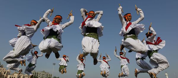 Indian students of Swaminarayan Gurukul in traditional attire practice Garba, a traditional dance of Gujarat state ahead of Hindu festival Navratri in Ahmadabad, India, Sunday, Sept. 25, 2016. Navratri or nine nights festival will begin from Oct. 1. Indian students of Swaminarayan Gurukul in traditional attire practice Garba, a traditional dance of Gujarat state ahead of Hindu festival Navratri in Ahmadabad, India, Sunday, Sept. 25, 2016. Navratri or nine nights festival will begin from Oct. 1. - Sputnik International