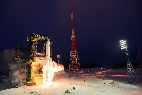 Russia’s Angara-A5 rocket launched on maiden flight - Sputnik International
