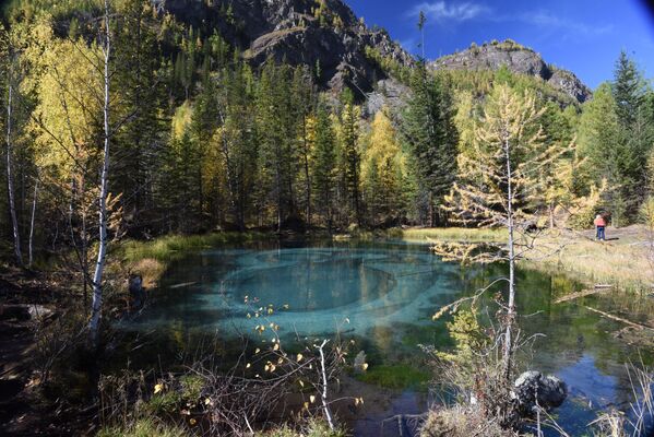 The Geysernoe Lake (also called the Blue Lake and the Silver Lake) in the Ulagansky District of the Altai Republic. - Sputnik International