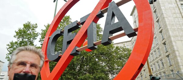 Protest rally against Transatlantic Trade and Investment Partnership (TTIP) in Berlin - Sputnik International