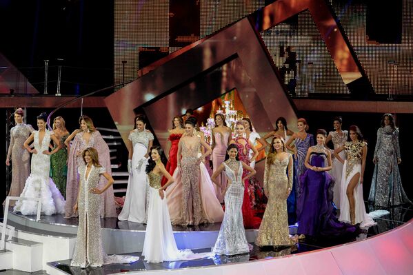 Participants take part in the Miss Venezuela 2016 beauty pageant in Caracas on October 5, 2016. - Sputnik International