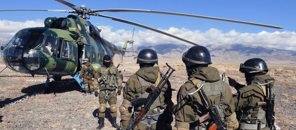 SWAT units of the Kyrgyz National Guard during the CSTO rapid deployment force military exercise, Frontier 2016, in Kyrgyzstan - Sputnik International