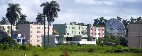 A Russian radar station is seen in Lourdes, about 12 miles south of Havana, Cuba Wednesday Oct. 17, 2001 - Sputnik International