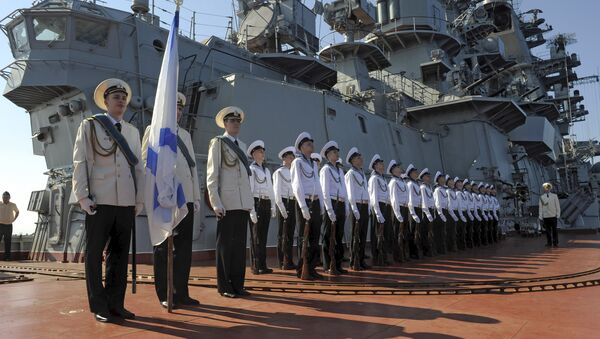 Russia's Pyotr Veliky missile cruiser makes port call in Tartus, Syria - Sputnik International