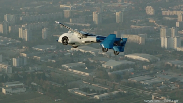 AeroMobil 3.0 prototype Test Flight 2015-03-23 - Sputnik International