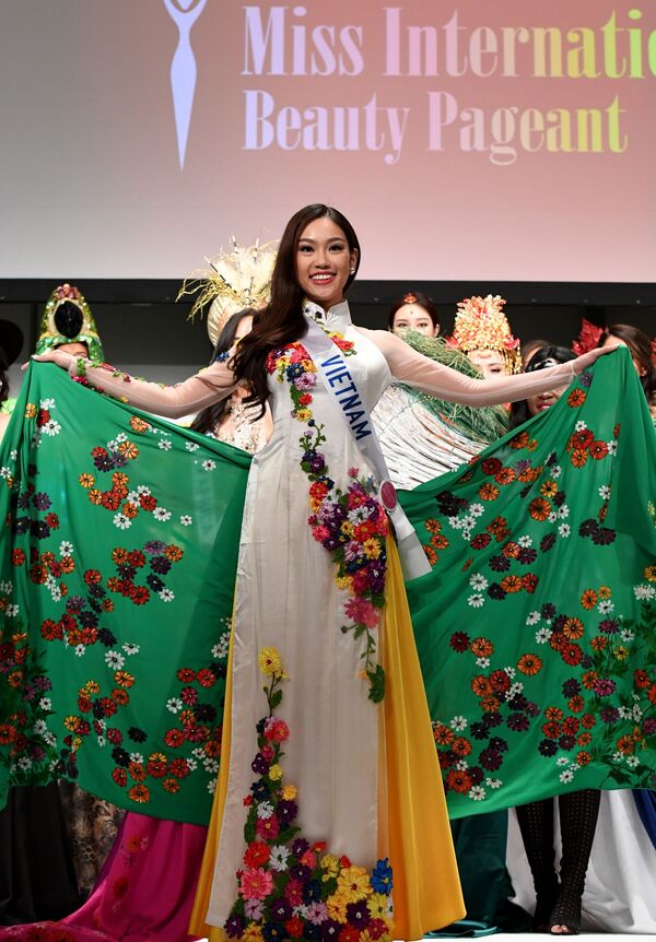Miss Vietnam Pham Ngoc Phuong Linh - Sputnik International